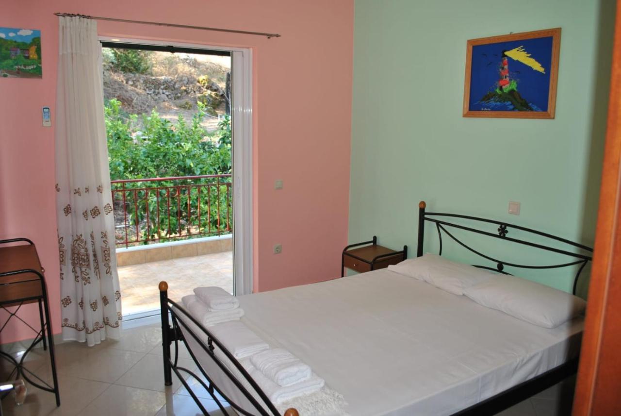 Monika Lefkada Otel Tsoukaládhes Dış mekan fotoğraf