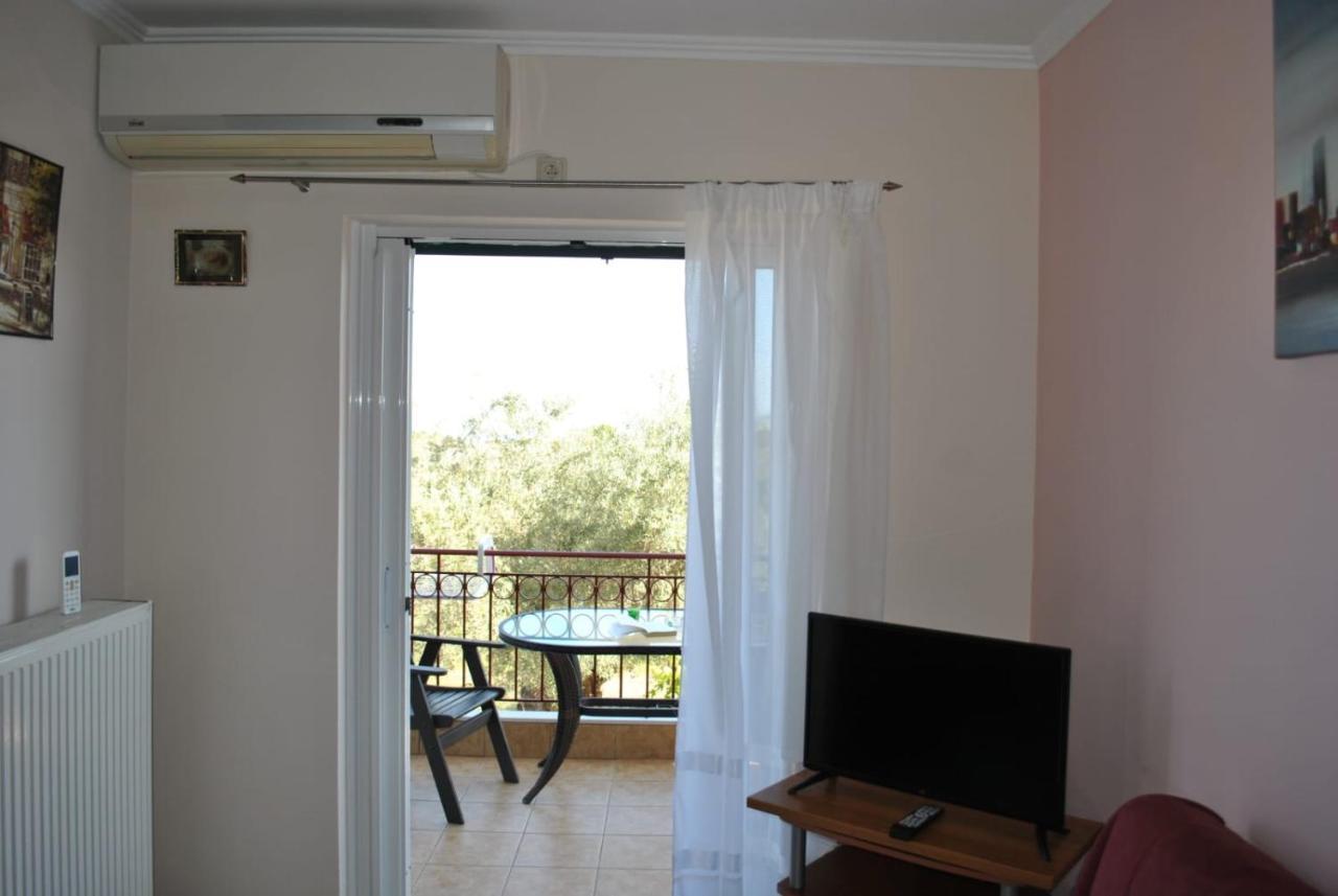 Monika Lefkada Otel Tsoukaládhes Dış mekan fotoğraf
